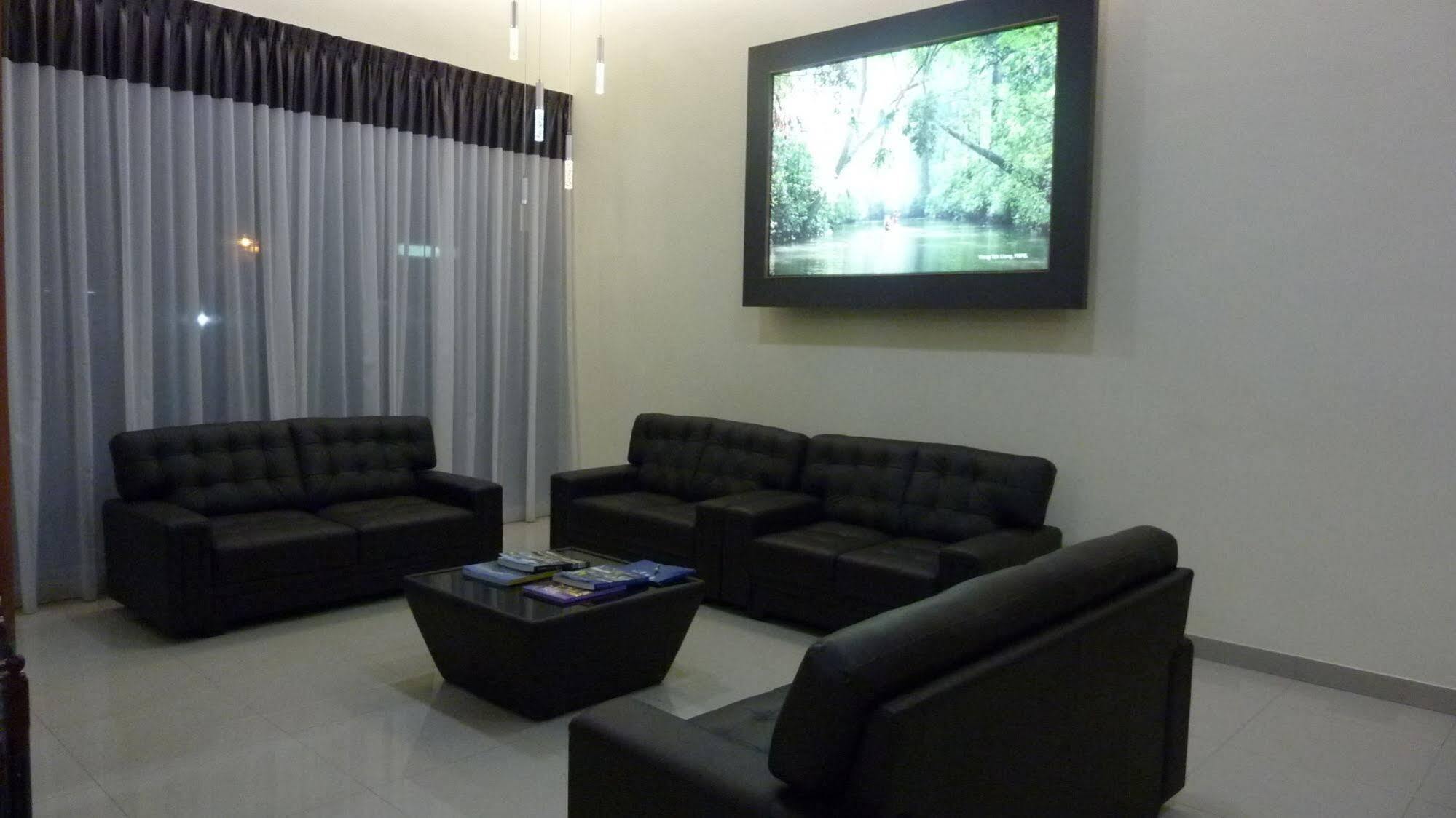 Nova Kuching Hotel المظهر الخارجي الصورة