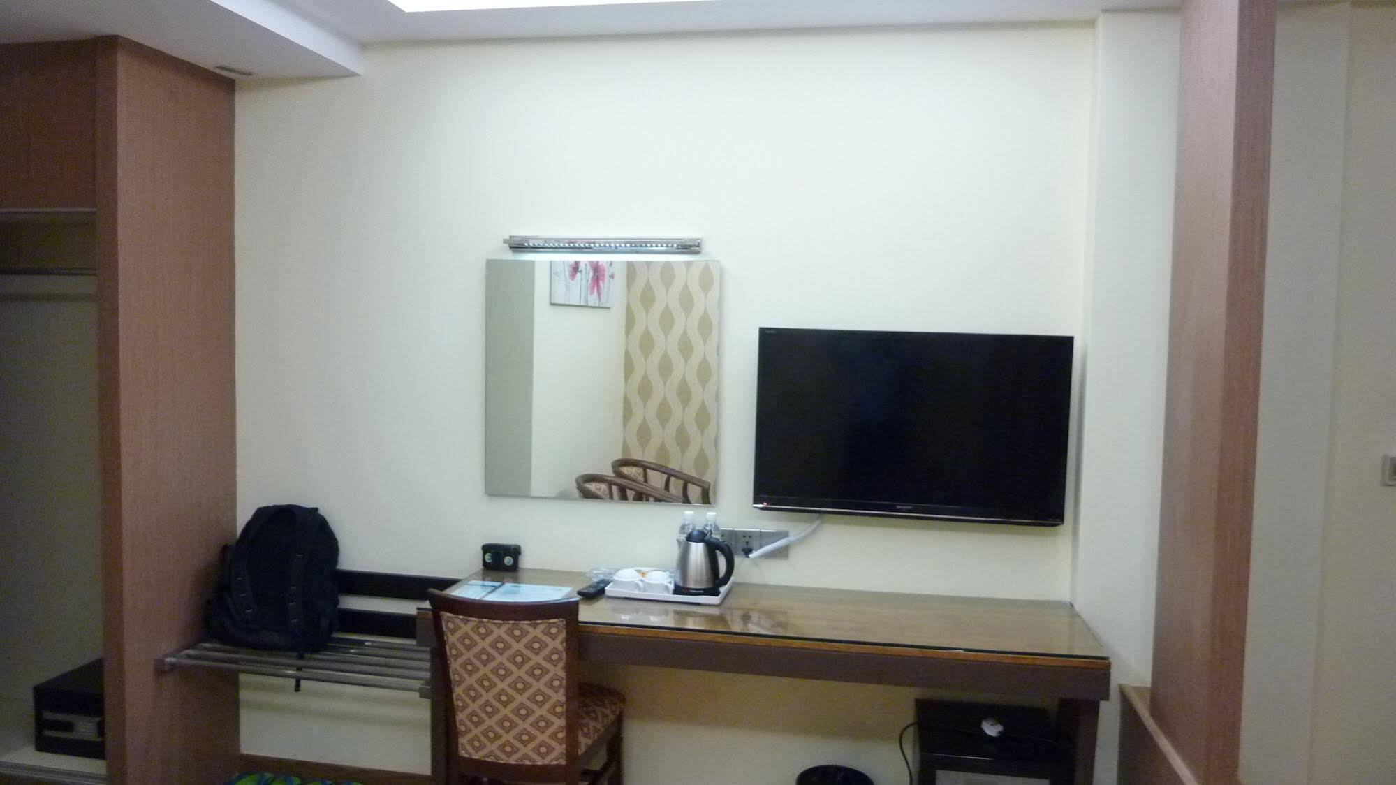 Nova Kuching Hotel المظهر الخارجي الصورة