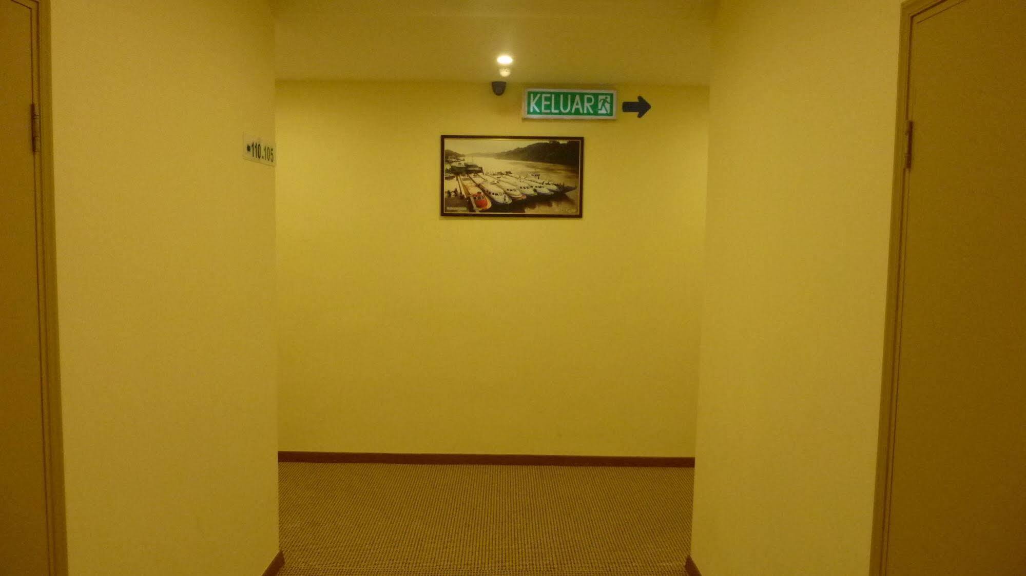 Nova Kuching Hotel المظهر الخارجي الصورة