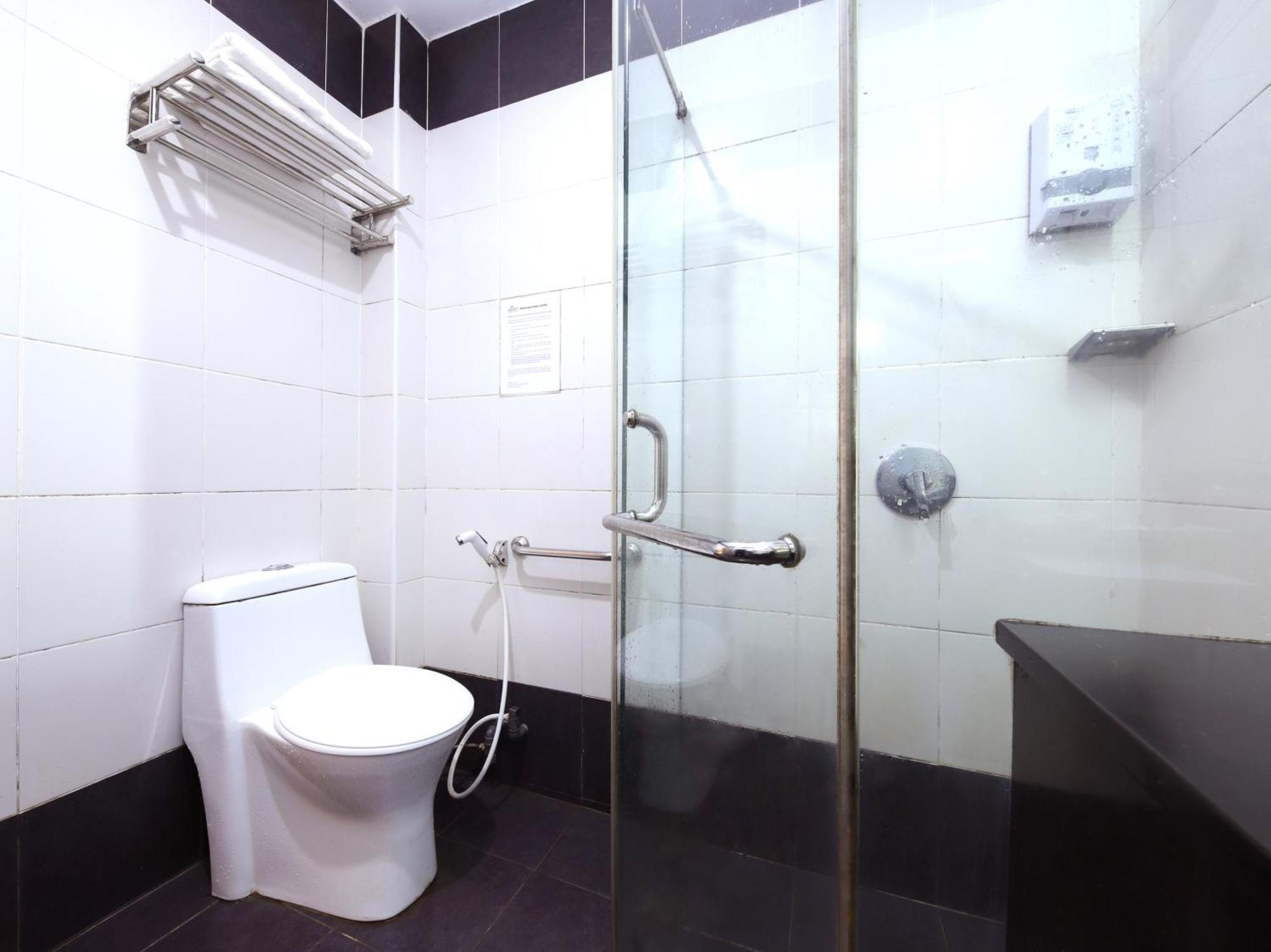 Nova Kuching Hotel المظهر الخارجي الصورة